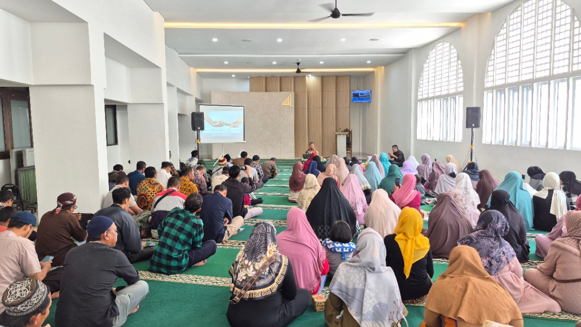 Lazis Unisia Gelar Parenting Orang Tua Penerima Beasiswa Prestasi SD–SMP, Perkuat Nilai-Nilai Keluarga Melalui Pewarisan Karakter